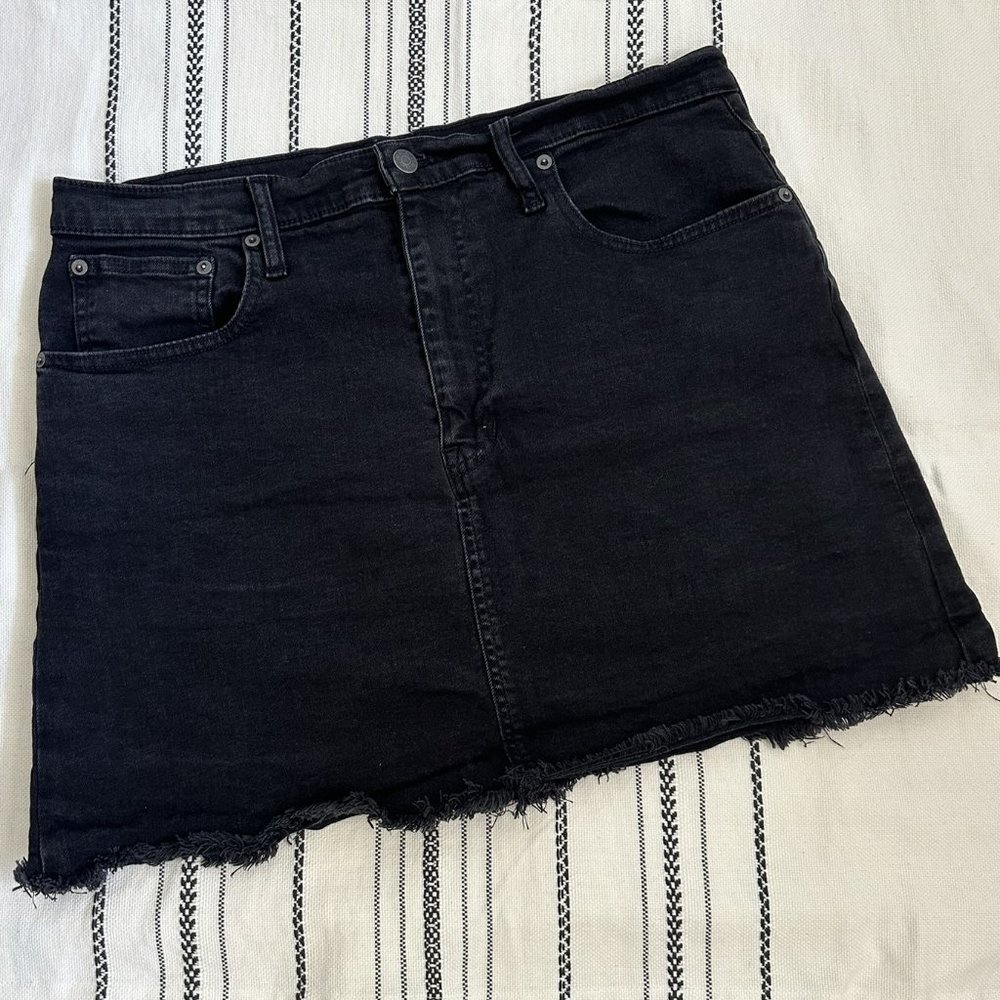 Madewell Black Denim Skirt - Size 31